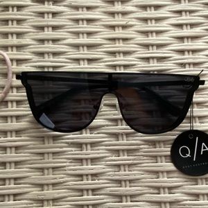 QUAY FLAT TOP SUNGLASSES